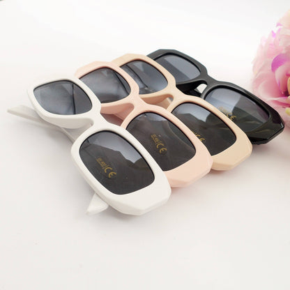 EMILIA - MAXI Sunglasses with Geometric Effects UV400 with case