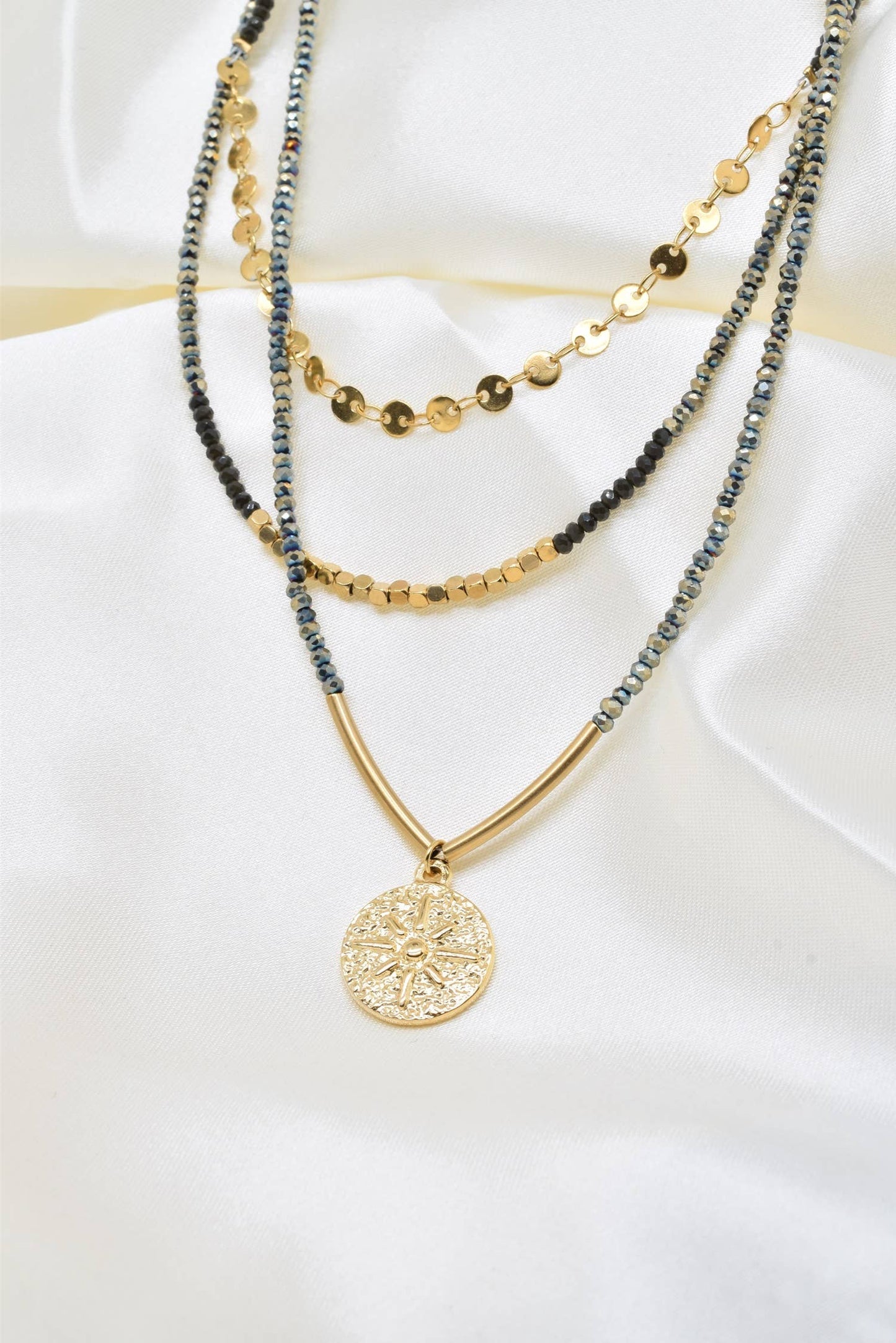 Three row steel necklace with crystals - -