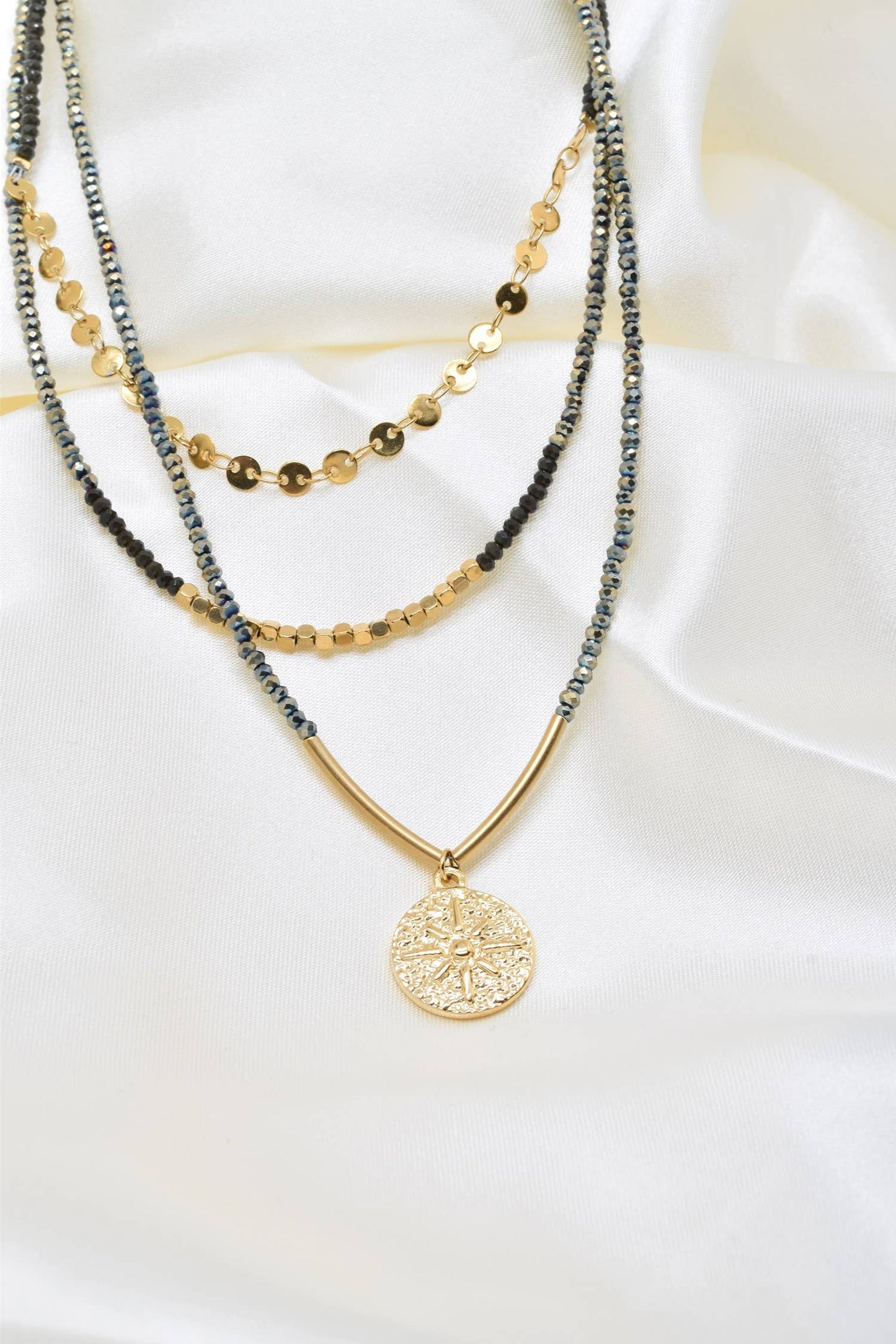 Three row steel necklace with crystals - -